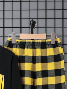 SHEIN 男大童字母圖案T恤&大格紋長褲睡衣套裝 - 黃色 - 查看 5