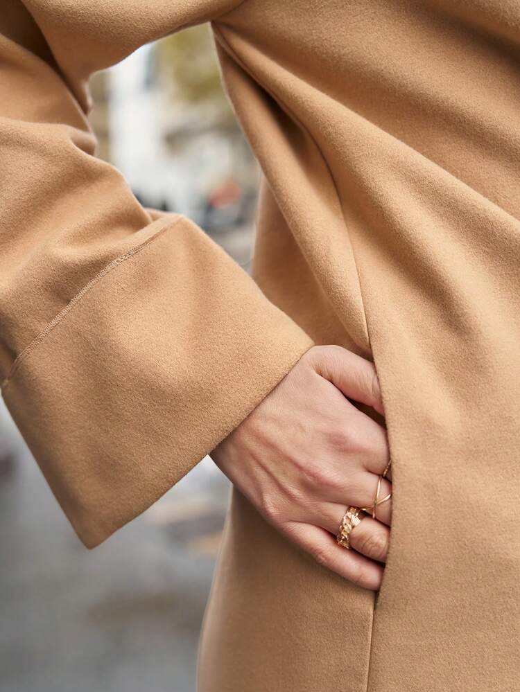 Waterfall Collar Contrast Color Rolled Edge Raglan Sleeve Coat In Woolen Fabric