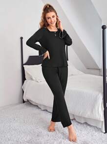 女性荷葉邊短袖t恤和長褲睡衣套裝 - 黑色 - 查看 5