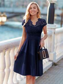 MIUSOL 花卉蕾丝V领短袖A字鸡尾酒礼服、婚礼宾客礼服、正式礼服 - 藏蓝色 - 查看 5