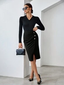 SHEIN Privé 紐扣細節褶邊高衩半身裙 - 黑色 - 查看 4