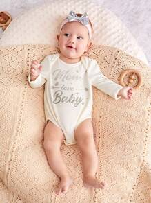 SHEIN 3入組嬰兒女裝長袖前開式連體衣,心形貼布褲子和蝴蝶結髮箍套裝 - 彩色 - 查看 6