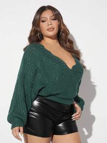 SHEIN SXY Plus Size V-Neck Batwing Sleeve Sweater With Scallop Edge Trim Christmas Outfits New Year Eve Outfits - Dark Green - View 6