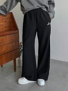 FRIFUL Letter Graphic Contrast Tape Side Pants - Black - View 7