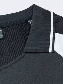 Manfinity Hypemode Nam Lỏng lẻo phù hợp Tương phản Màu sắc In Áo nỉ Với Vòng cổ - Màu xanh lam - Xem 4