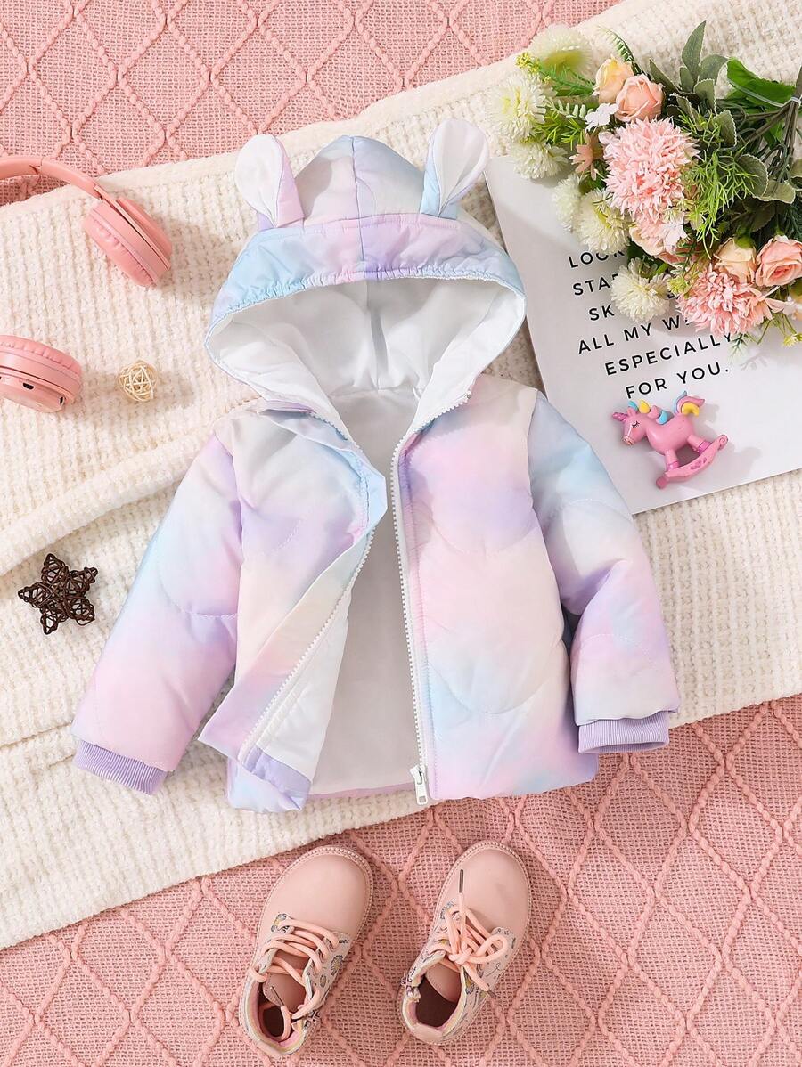 SHEIN 女宝宝休闲可爱扎染印花棉服外套，配有 3d 耳朵连帽衫，非常适合秋冬季户外穿着 - 紅色 - 查看 1