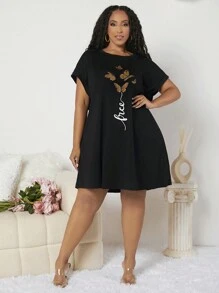 SHEIN CURVE+ 大碼蝴蝶和字母印花裙 - 黑色 - 查看 5