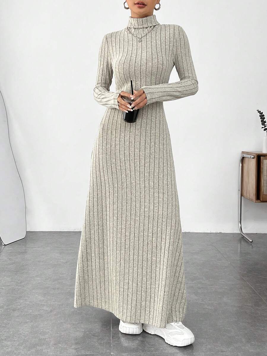 SHEIN EZwear 卡其色拉绒面料高领罗纹针织长款连衣裙 - 米色 - 查看 1