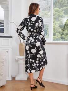 SHEIN Clasi In hoa Váy có thắt lưng - màu đen - Xem 2