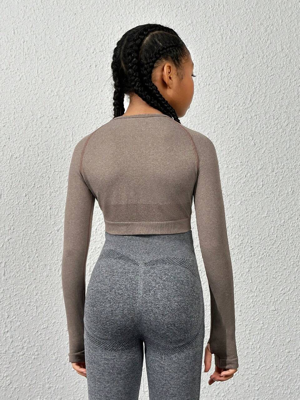 Tween Girl Solid Thumbholes Crop Sports Tee
