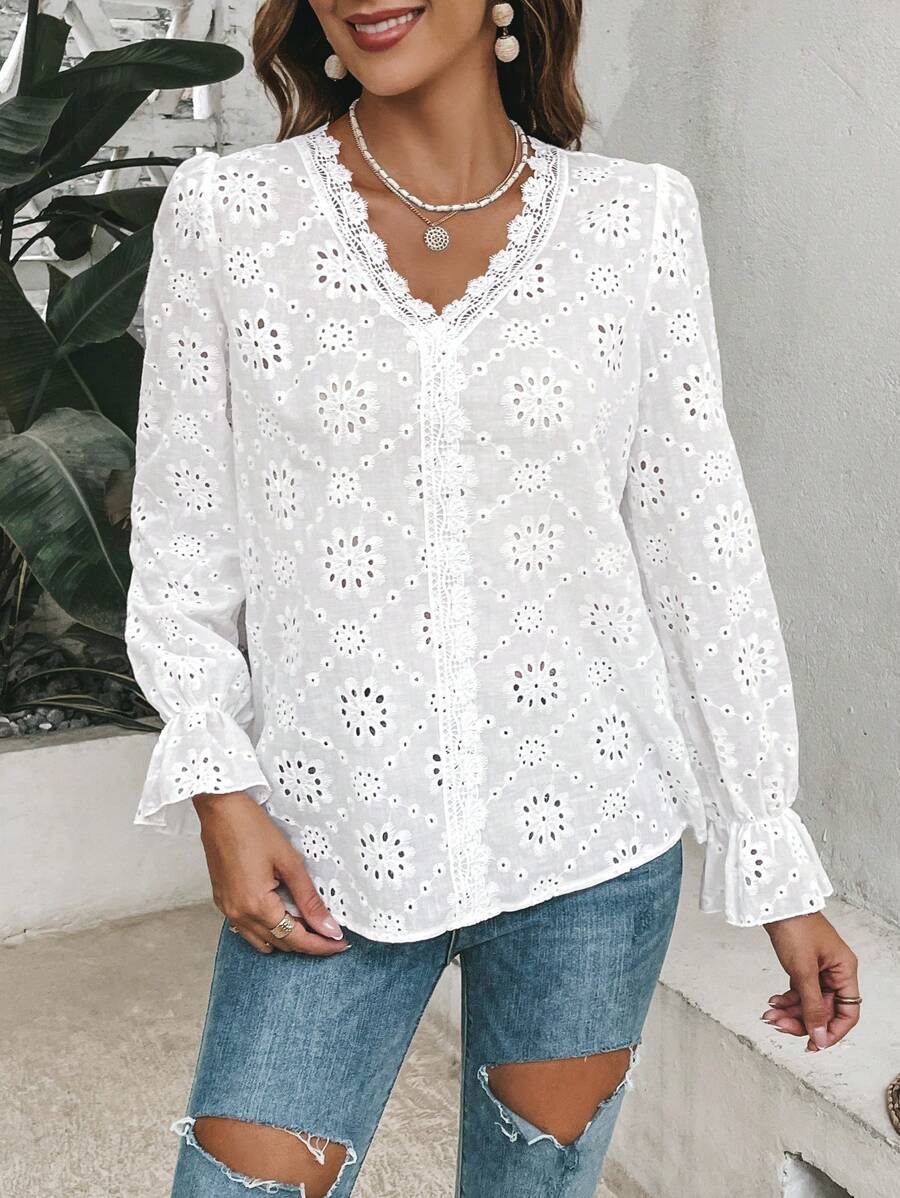 SHEIN VCAY Lỗ gắn thêu Tay áo loe Áo sơ mi - trắng - Xem 1