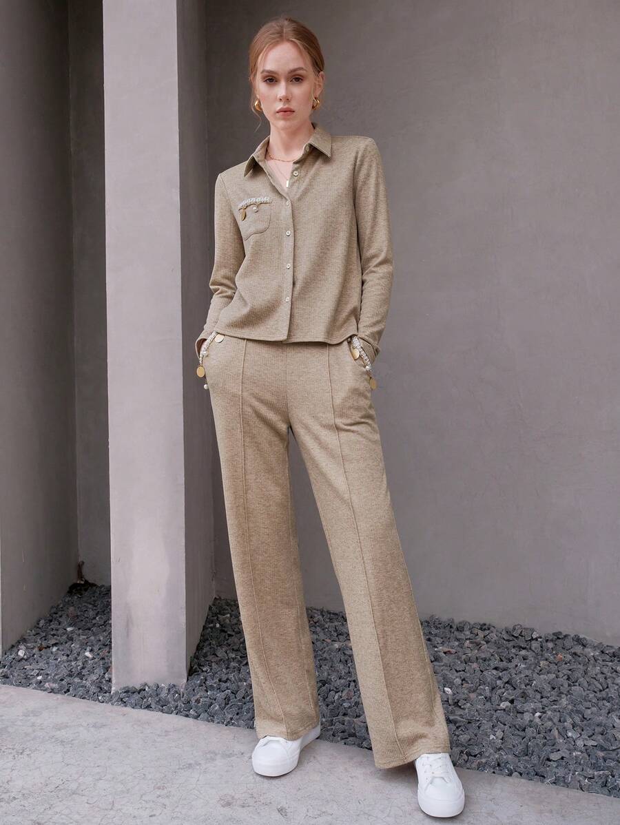 SHEIN Essnce 素色前紐扣拼接邊T恤和褲子 - 杏色 - 查看 1