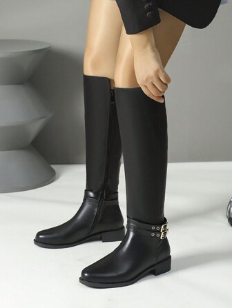 可搭配外套，女士时尚过膝长靴，黑色，金属扣装饰，侧拉链，百搭裙装紧身靴，冬季，圆头，粗跟，舒适女士长靴，派对装