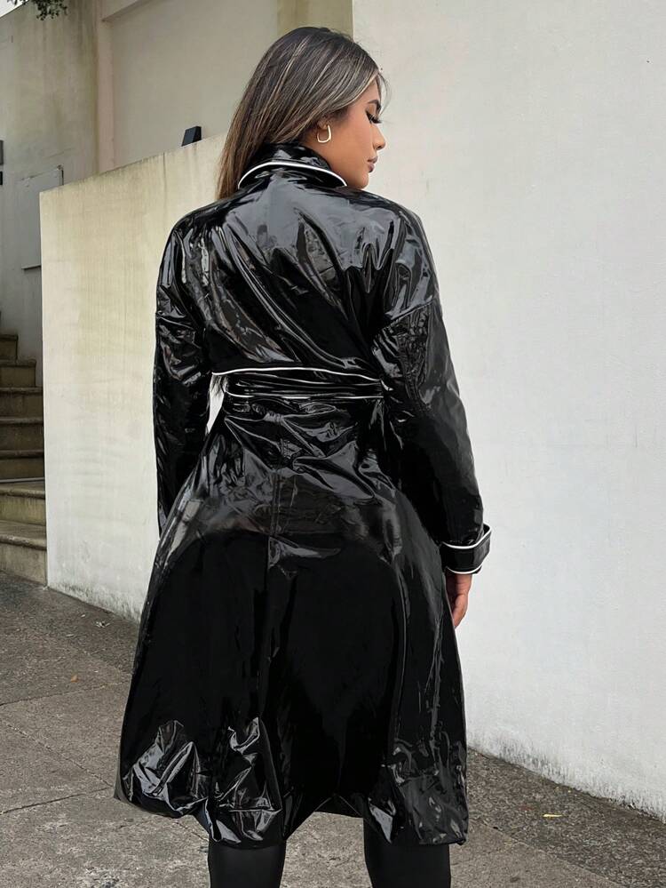 Women's Trench Coat With Belt