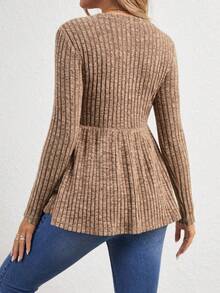 SHEIN 孕婦素色荷葉邊下擺條紋針織T恤 - 卡其色 - 查看 2