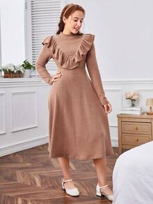 SHEIN Leap Crew Thiếu niên Cô gái Dệt kim Sọc Đứng cổ áo Viền Ruffle Tay áo dài Đầm - Hồng - Xem 3