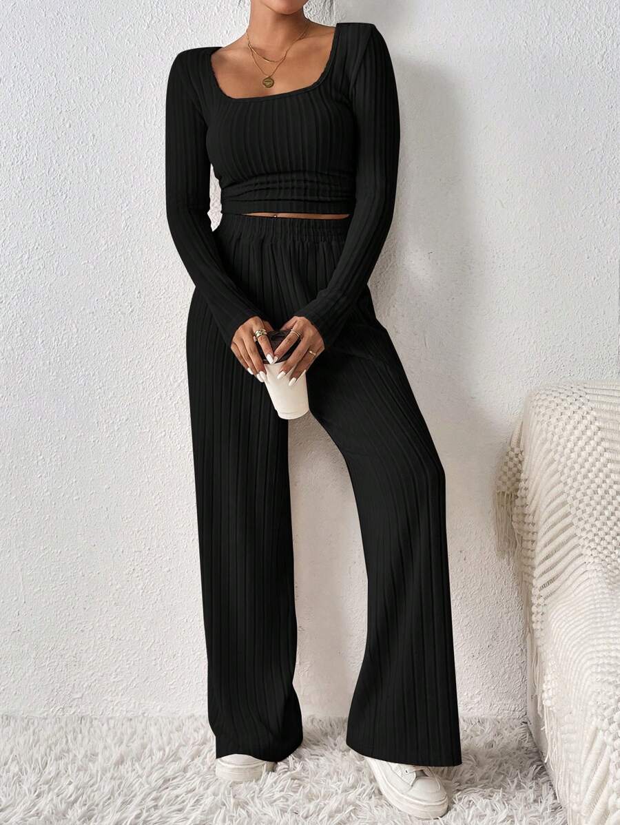 SHEIN Frenchy Bộ Hai Mảnh Áo Crop Top Và Quần Dài Sọc Họa Tiết Vải - màu đen - Xem 1