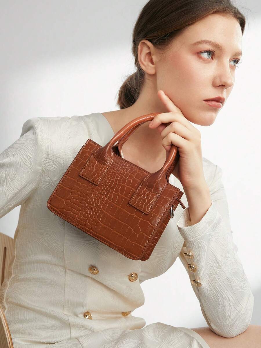 BizChic 時尚簡約的女款手提包