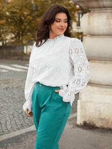 SHEIN Frenchy 大尺寸網刺繡女用褶邊襯衫 - 白色 - 查看 3