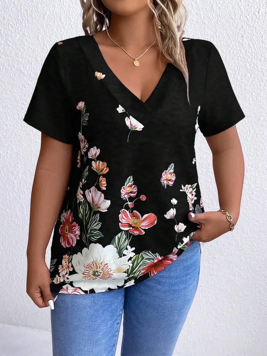 Camiseta De Manga Corta Con Cuello En V Y Estampado Floral De Talla Grande - Negro - Ver 1
