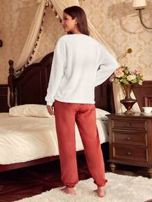 Women's Heart & Letter Printed Embroidered Furry Pajama Set - Multicolor - View 2