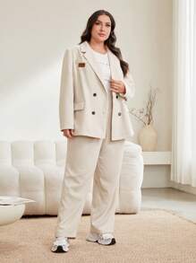 Mulvari 大尺碼女士雙排扣翻領西裝外套和長褲套裝 - 杏色 - 查看 1