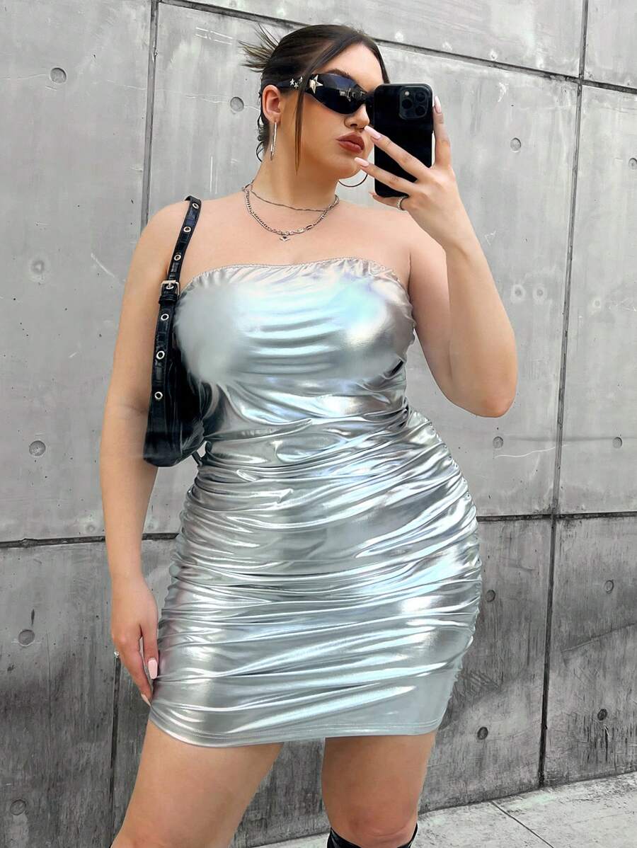 Flirla Hơn Xù Kim loại Đầm bó sát ống - Bạc - Xem 1