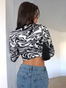 SHEIN Essnce Camiseta crop con estampado de mármol - Blanco y Negro - Ver 2