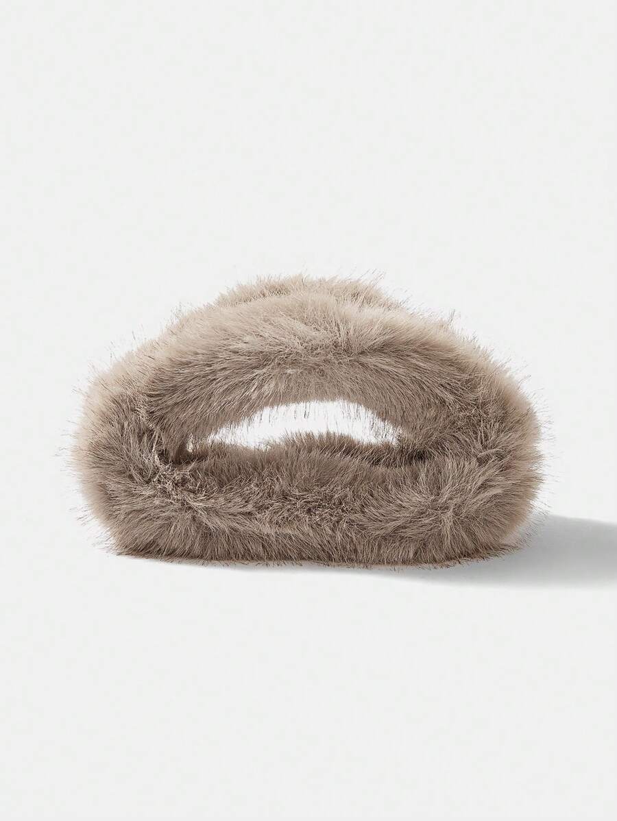 MOTF PREMIUM FLUFFY HAIR CLAW - Camel - View 1