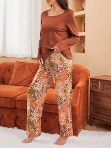 Solid Tee & Tropical Print Pants PJ Set - Multicolor - View 3