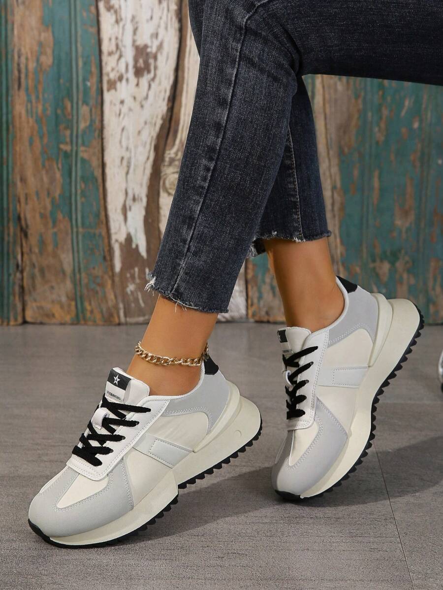 舒服的防滑學生女性繫帶拼貼休閒跑步鞋,運動鞋 - 灰色 - 查看 1