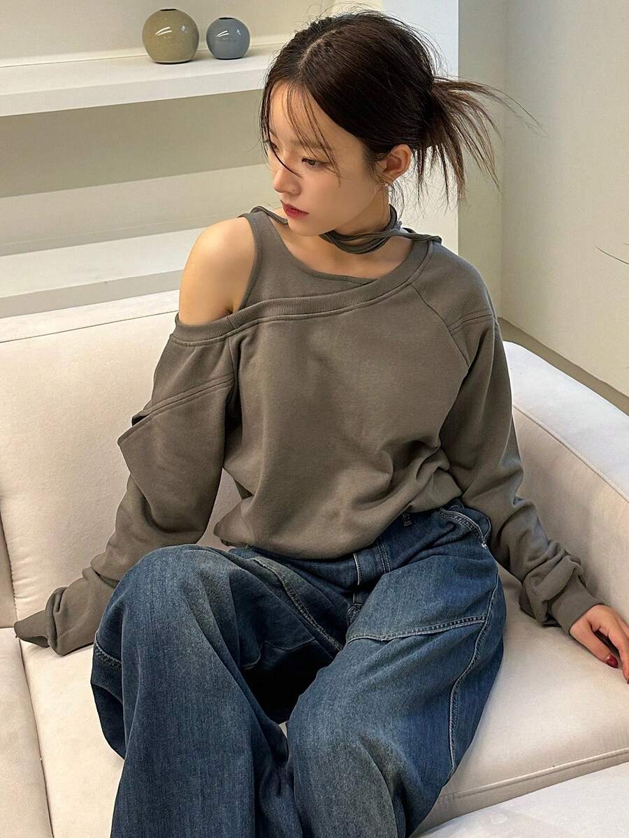 DAZY Chất rắn Cổ không đối xứng Áo nỉ - Màu Khaki - Xem 1