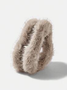 MOTF PREMIUM FLUFFY HAIR CLAW - Camel - View 2