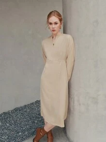 Anewsta 纯色缺口领收腰塑形优雅连衣裙长款女装 - 米色 - 查看 3