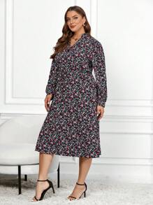 SHEIN Clasi Vestido de talla grande con estampado floral menudo
