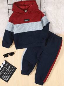 2 Miếng Chàng trai trẻ Giải trí Thoải mái Đúng mốt Đơn giản Mềm mại Thực tế Ấm áp Khối màu Kết cấu Chất vải Với Trang trí Huy hiệu Hoodie Và Textured Chất vải Vá lại Quần thể thao  Thích hợp Đối với Mùa thu Và Mùa Đông - Màu Đỏ Sâu - Xem 1