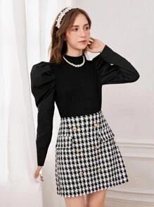 女孩直立式立領短袖、羊肚袖及大流行的工字呢短裙二件套裝 - 黑與白 - 查看 4