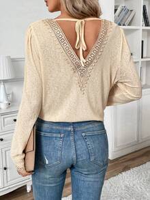 SHEIN Frenchy 對比花邊綁帶後背t恤 - 杏色 - 查看 3