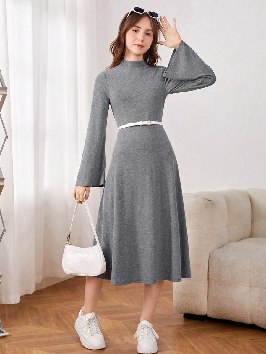 SHEIN 女性青少年針織肋紋立領喇叭袖休閒連身裙