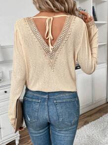 SHEIN Frenchy 對比花邊綁帶後背t恤 - 杏色 - 查看 1