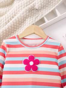 SHEIN 女童秋冬時尚條紋長袖t恤+花卉打底襯衫,舒適保暖