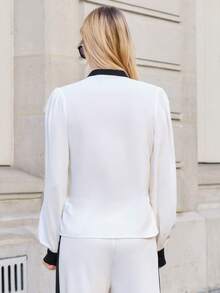 SHEIN Privé Của phụ nữ Khối màu Cổ chữ V Giải trí Áo sơ mi Với Thanh lịch Phong cách - Đen và trắng - Xem 2