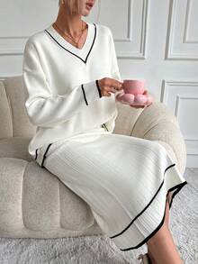 EURMUSE 對比彩色流蘇邊落肩袖套頭毛衣和毛衣半身裙套裝 - 白色 - 查看 8