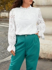 SHEIN Frenchy 大尺寸網刺繡女用褶邊襯衫 - 白色 - 查看 1