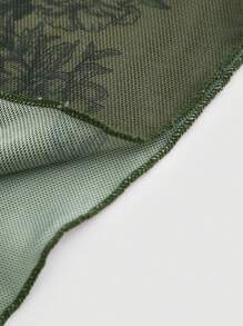 SHEIN MOD 大碼印花方領喇叭袖手帕下擺褶邊T恤 - 綠色 - 查看 4