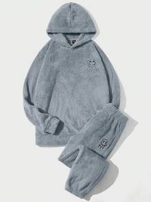 Manfinity RebelGame 男士卡通刺繡插肩袖泰迪連帽衫和褲子 - 霧霾藍 - 查看 3