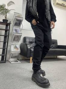 Manfinity EMRG 男士純色牛仔褲 - 黑色 - 查看 7