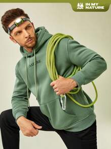 In My Nature Hombres Capucha con estampado de letra con bolsillo de canguro con cordón exterior - Verde militar - Ver 1