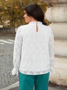 SHEIN Frenchy 大尺寸網刺繡女用褶邊襯衫 - 白色 - 查看 2