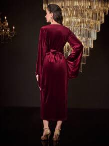 Modelyn Burgundy Red Velvet Long Bell Sleeve Midi Dress - Burgundy - View 2